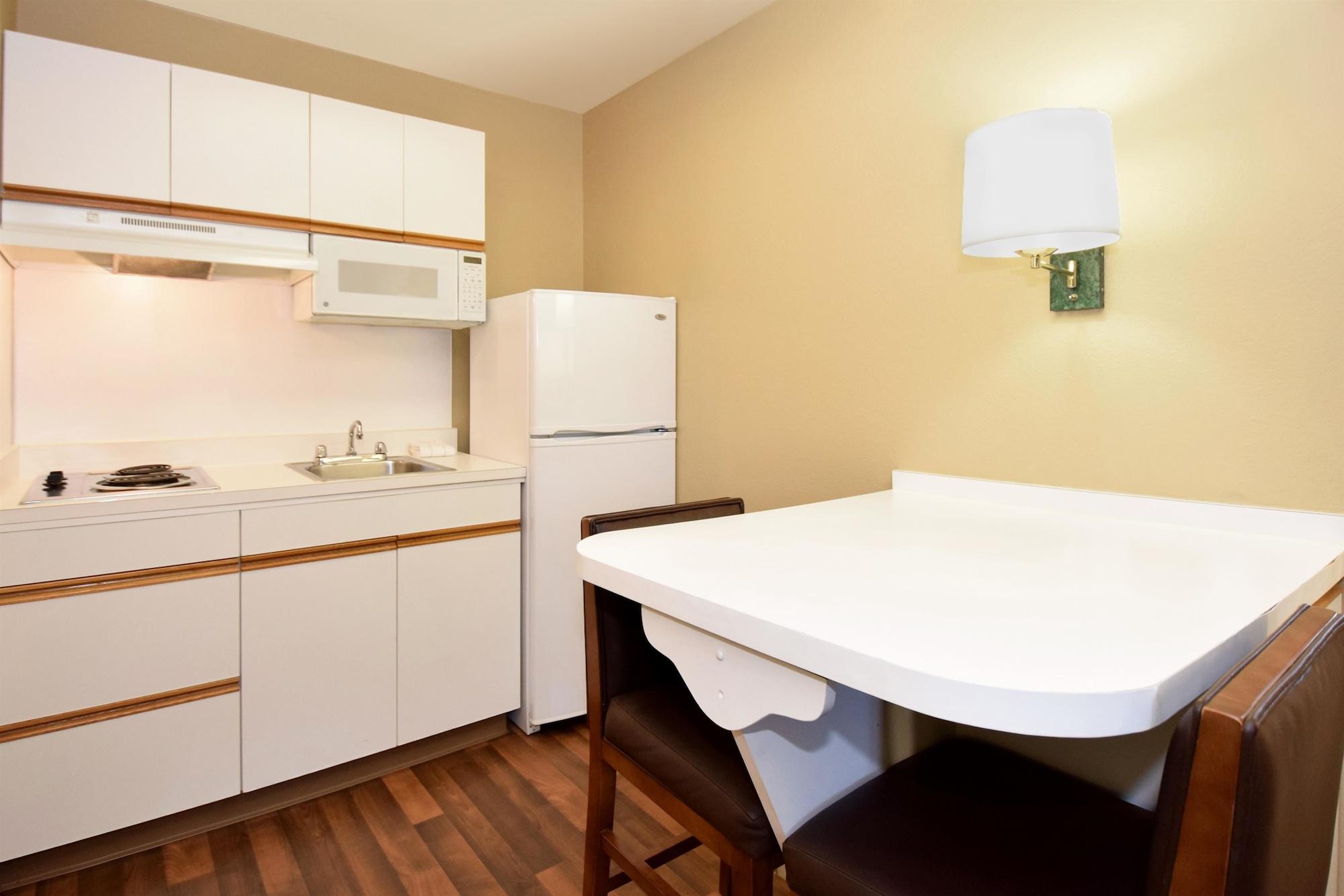 Extended Stay America Suites - Portland - Бивертон Экстерьер фото