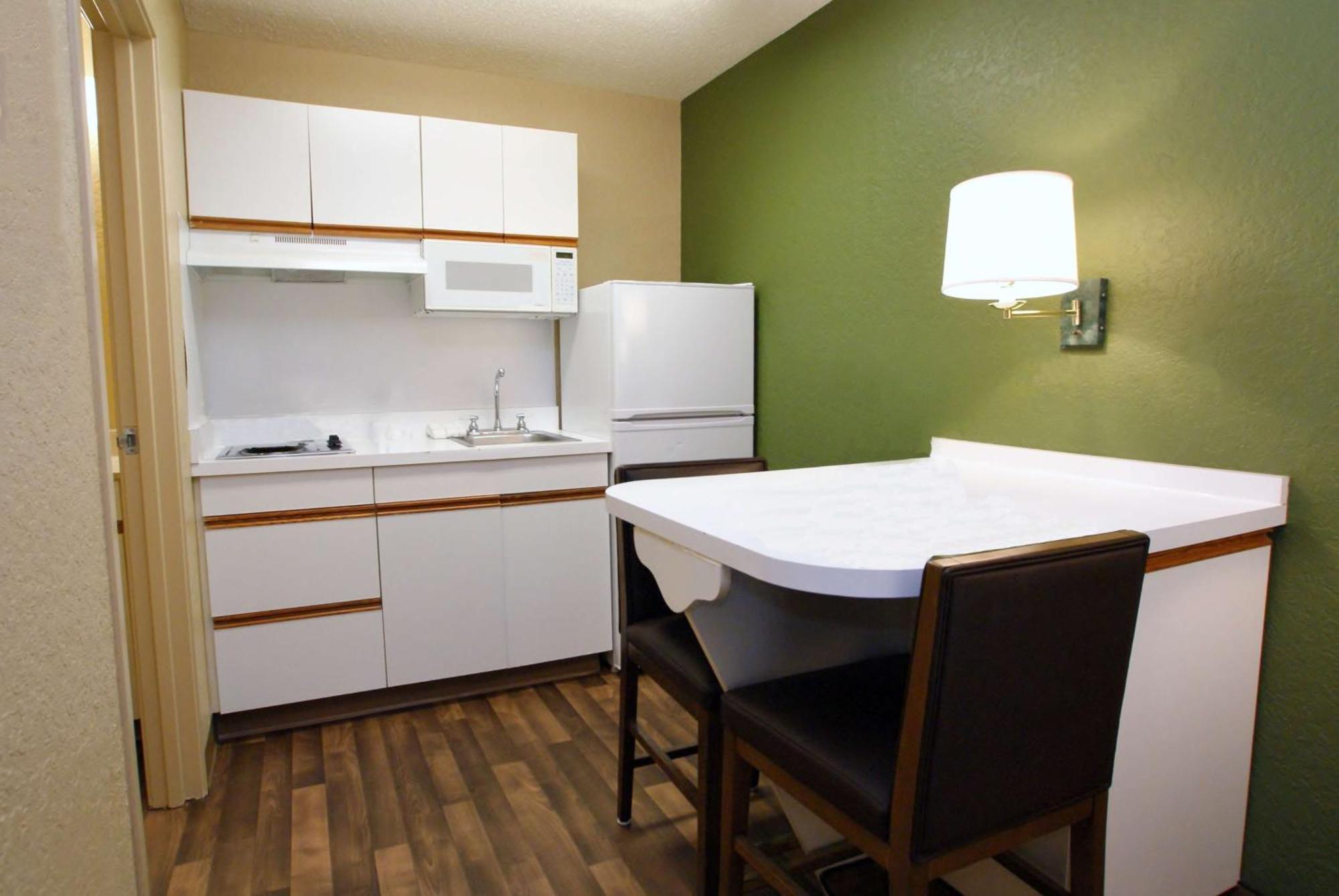 Extended Stay America Suites - Portland - Бивертон Экстерьер фото
